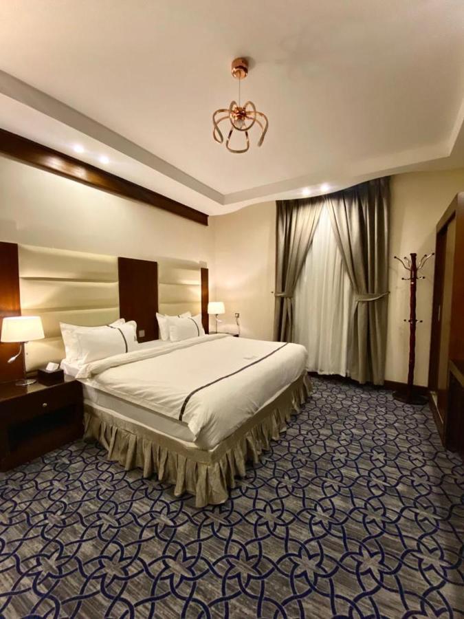 Aral Hotel Apartments Tabuk Extérieur photo