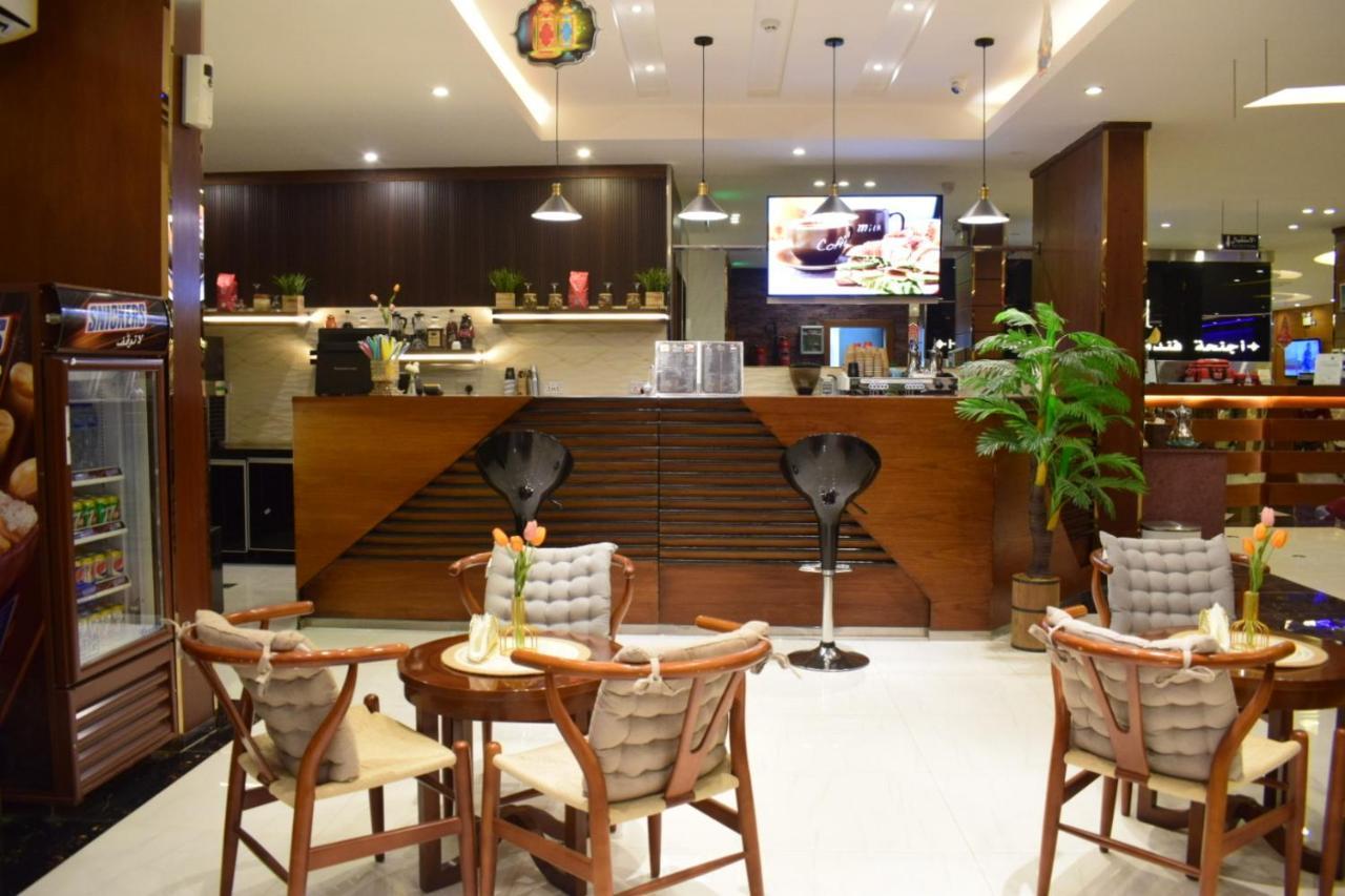 Aral Hotel Apartments Tabuk Extérieur photo
