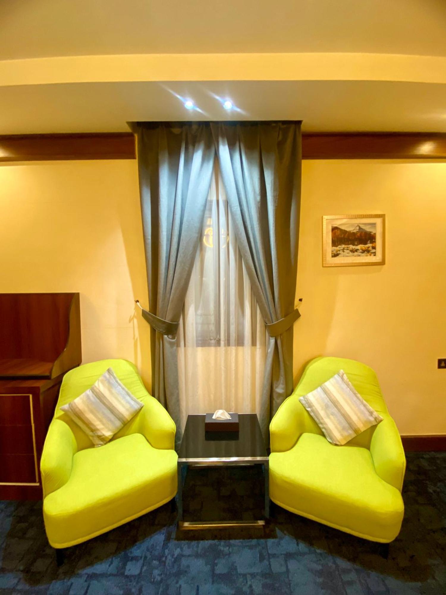 Aral Hotel Apartments Tabuk Extérieur photo
