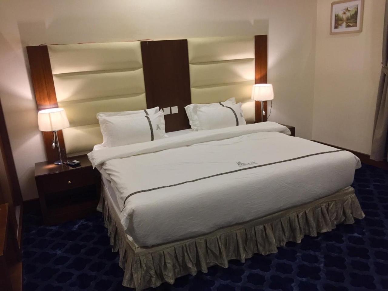Aral Hotel Apartments Tabuk Extérieur photo